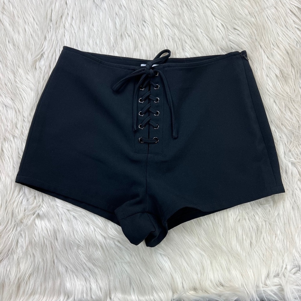 Leith Women's Lace Up Front Shorts